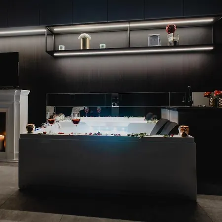 Glamour Jacuzzi * Krakau