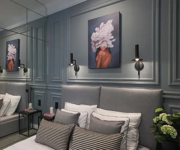 Glamour Jacuzzi Apartment *