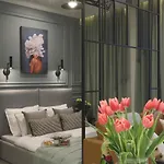 Glamour Jacuzzi Apartment